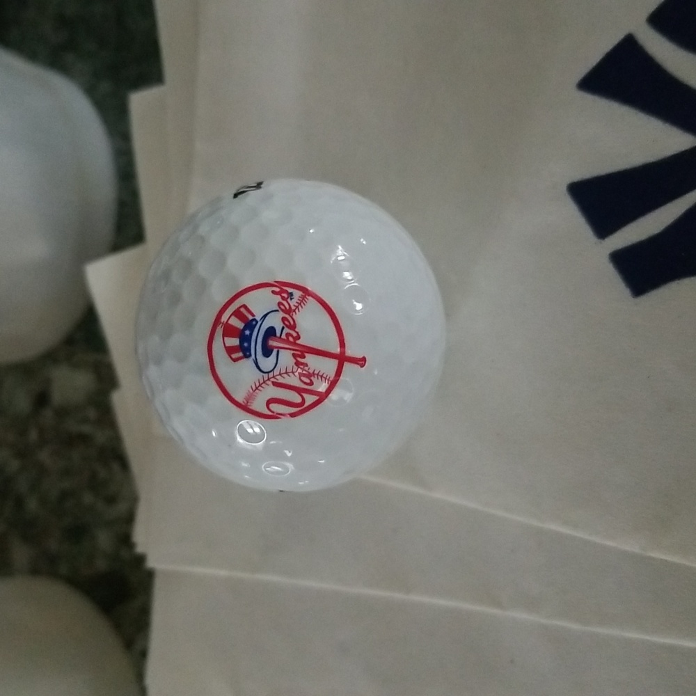 NY Yankees Memorabilia - Picture 3 of 8